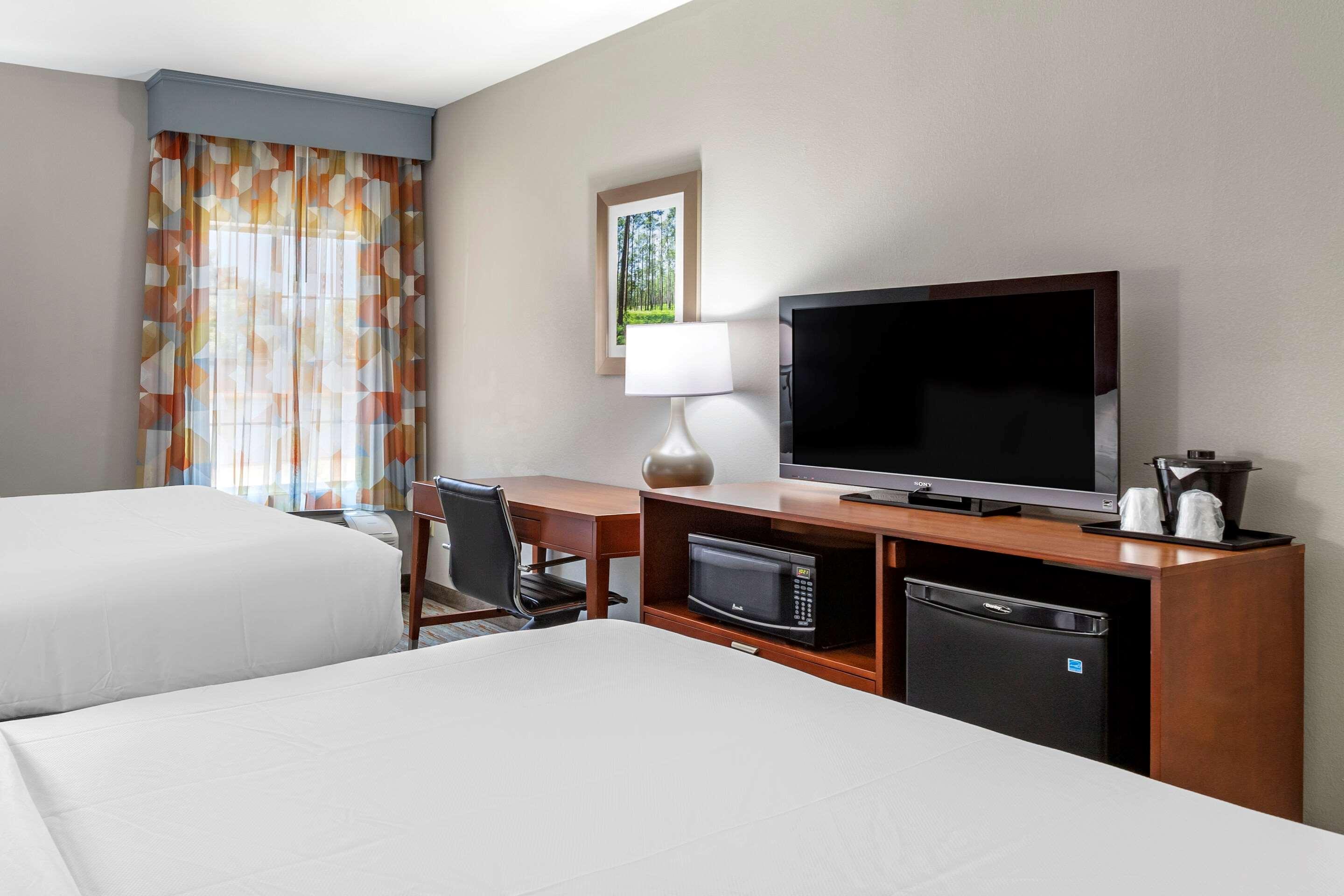 Comfort Inn & Suites Cleveland Ngoại thất bức ảnh