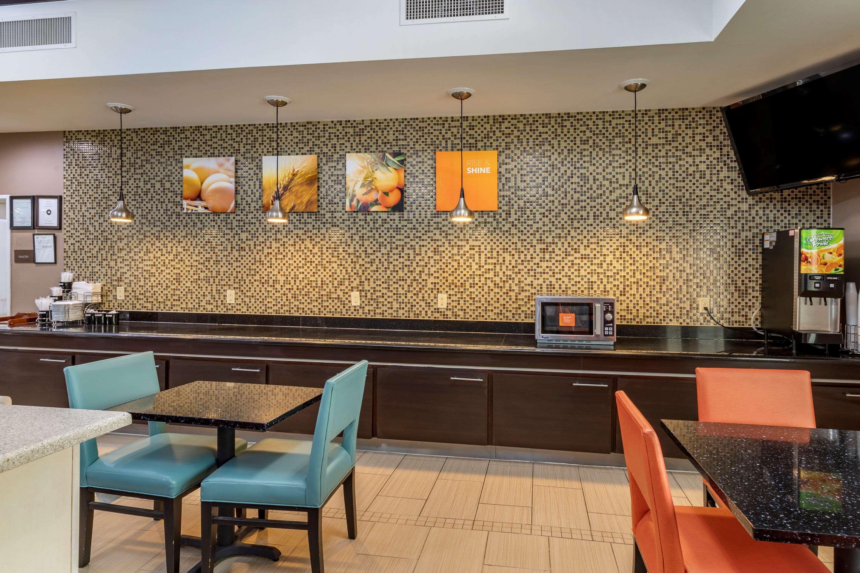 Comfort Inn & Suites Cleveland Ngoại thất bức ảnh