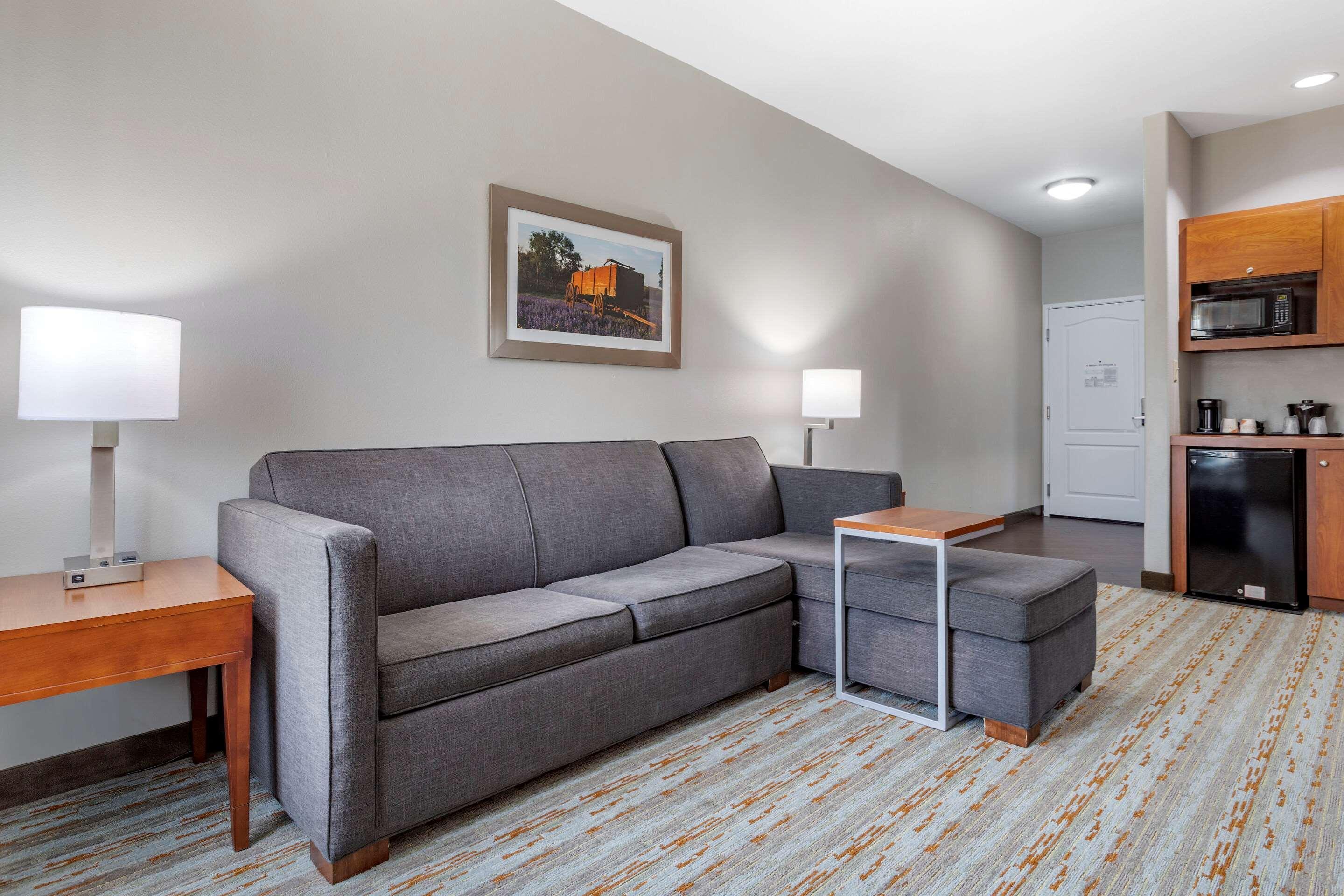 Comfort Inn & Suites Cleveland Ngoại thất bức ảnh