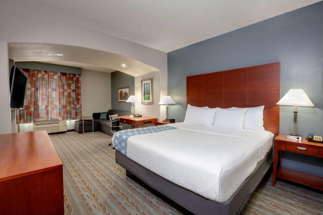 Comfort Inn & Suites Cleveland Ngoại thất bức ảnh